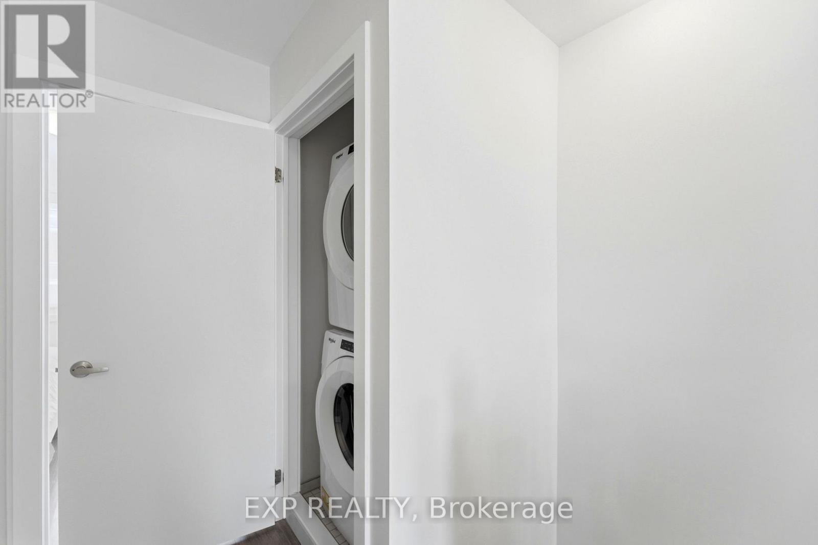 19 Markle Crescent, Hamilton (Ancaster), ON - Indoor Photo Showing Laundry Room
