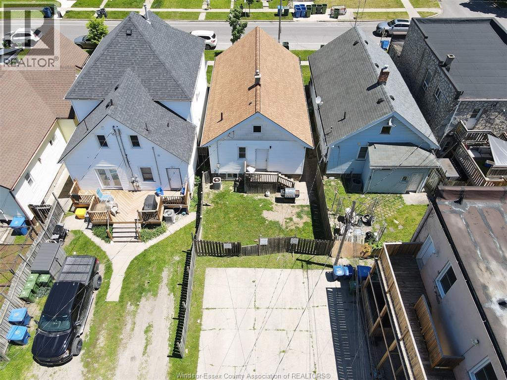 1187 Lincoln Road, Windsor, ON - Outdoor