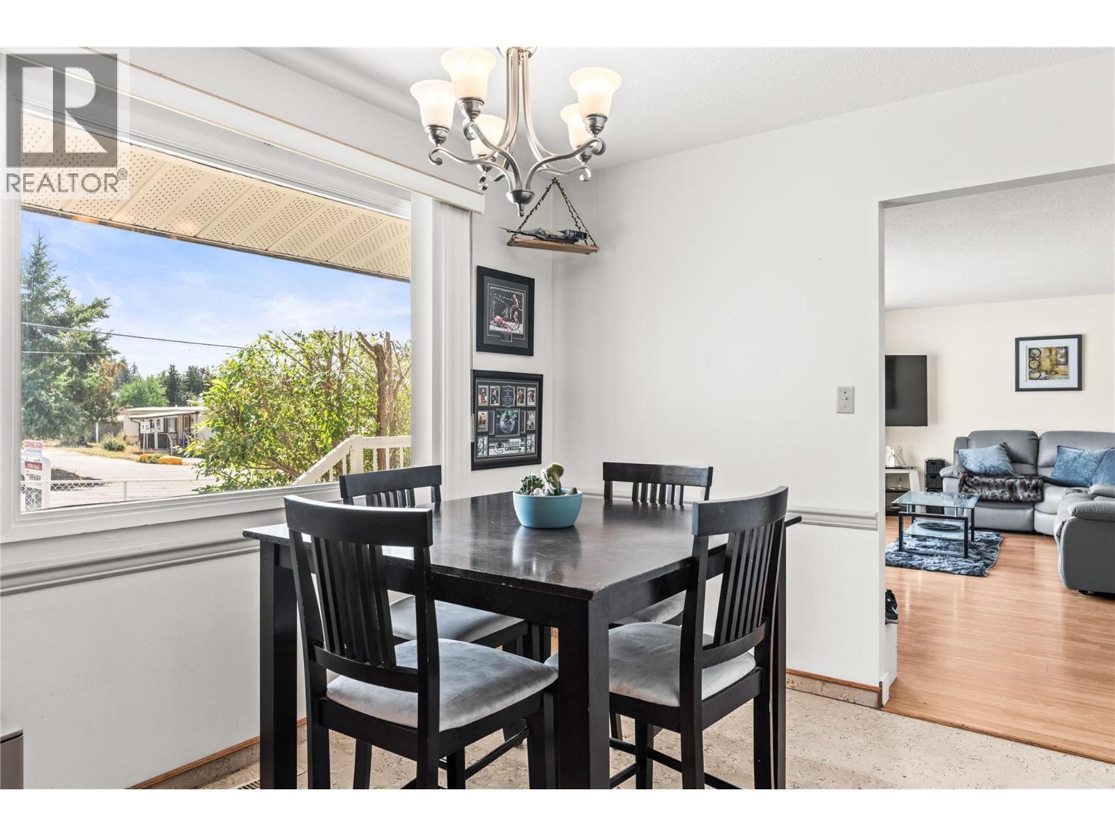 Main Level Kitchen - 1603 43Rd Avenue, Vernon, BC - Indoor Photo Showing Dining Room