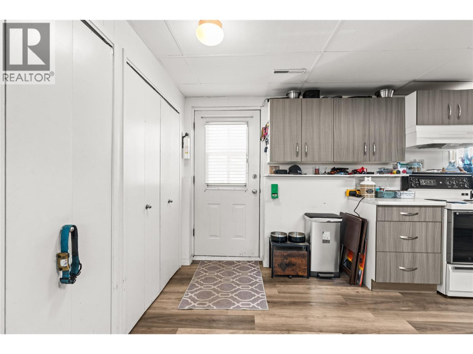 Suite Entrance - 1603 43Rd Avenue, Vernon, BC - Indoor