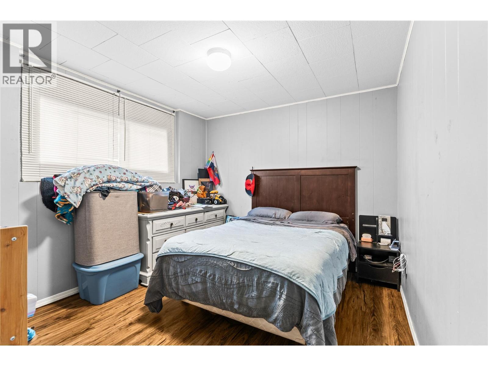 1603 43Rd Avenue, Vernon, BC - Indoor Photo Showing Bedroom