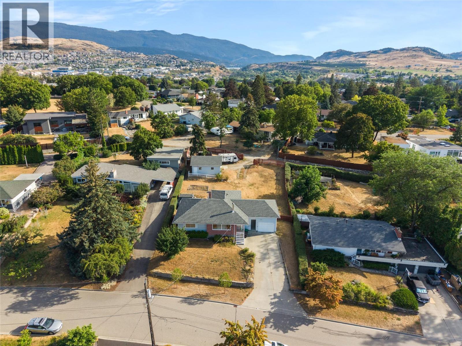 2004 29Th Crescent Crescent, Vernon, BC - Outdoor With View