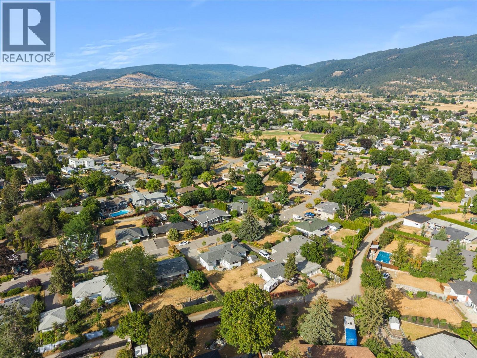 2004 29Th Crescent Crescent, Vernon, BC - Outdoor With View