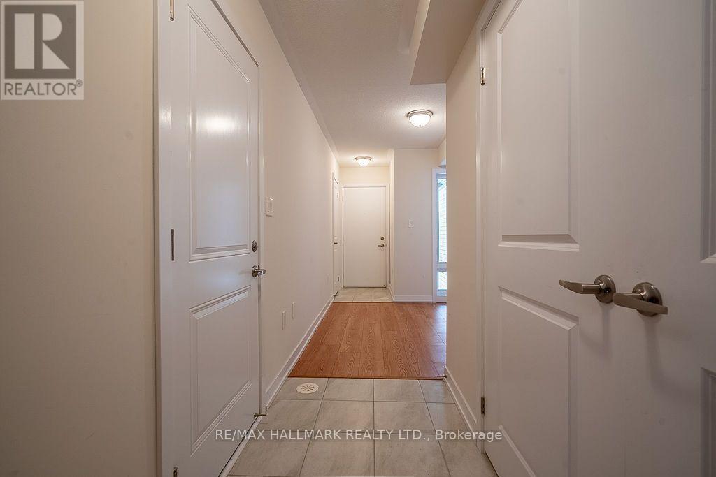 12 Dandara Gate Se, Vaughan, ON - Indoor Photo Showing Other Room