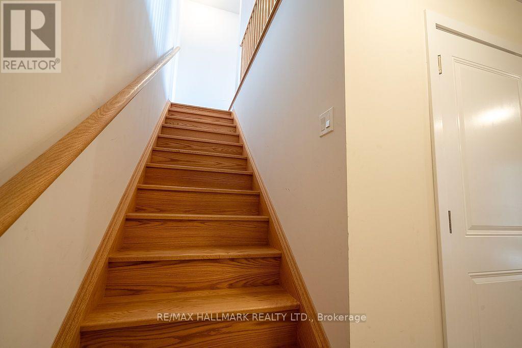 12 Dandara Gate Se, Vaughan, ON - Indoor Photo Showing Other Room