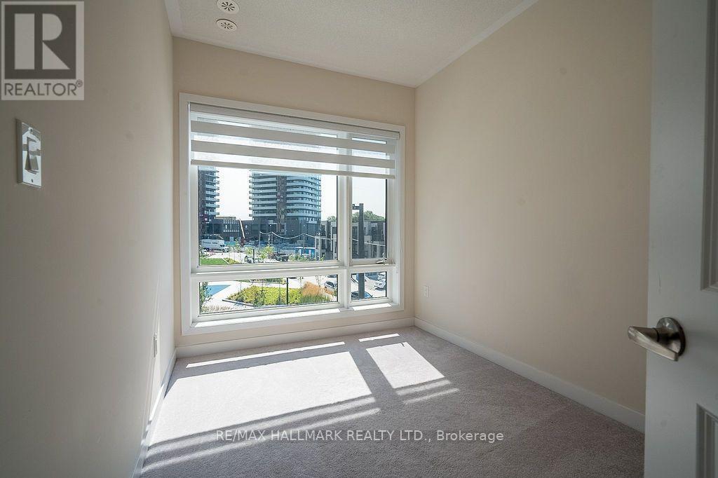 12 Dandara Gate Se, Vaughan, ON - Indoor Photo Showing Other Room