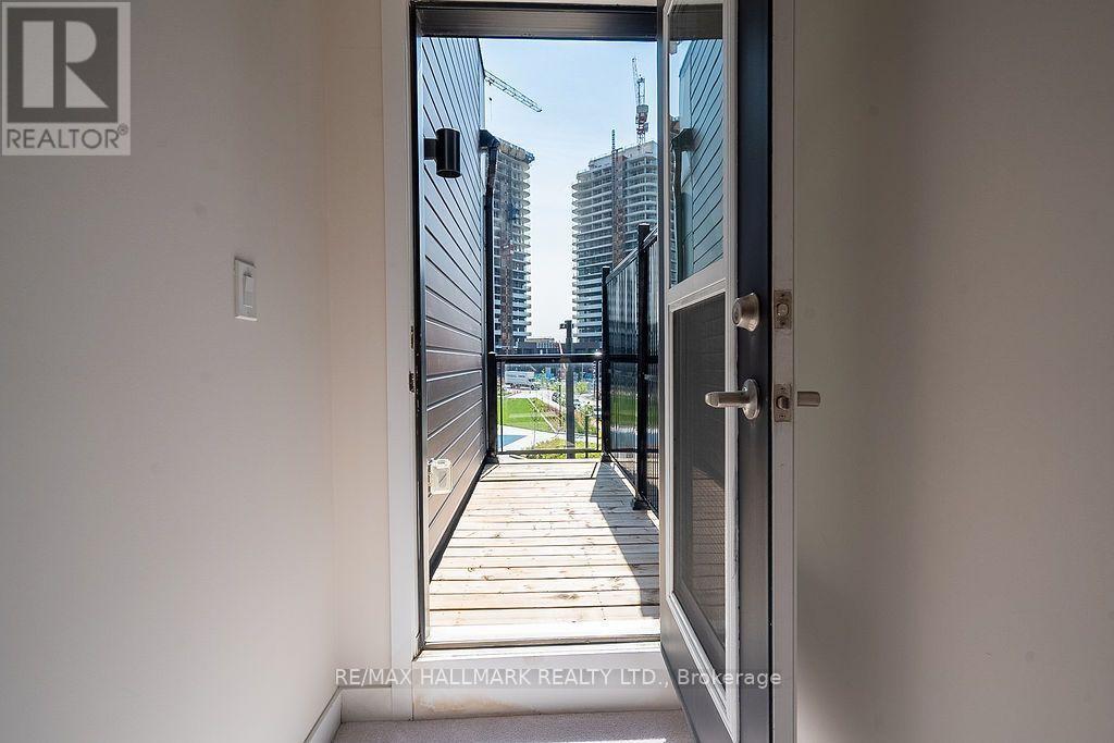 12 Dandara Gate Se, Vaughan, ON - Indoor Photo Showing Other Room