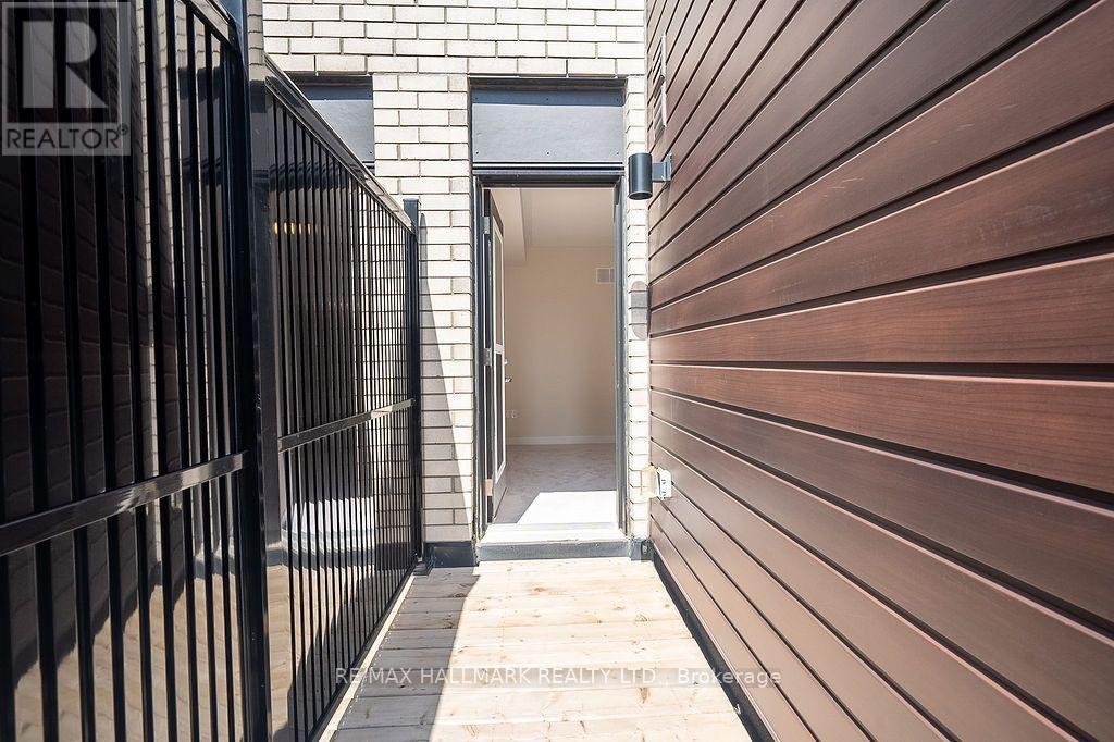12 Dandara Gate Se, Vaughan, ON - Outdoor With Exterior