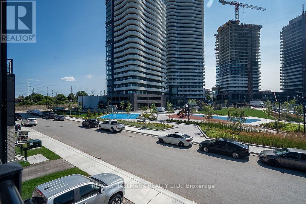 12 Dandara Gate Se, Vaughan, ON - Outdoor With Facade