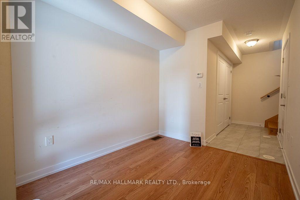 12 Dandara Gate Se, Vaughan, ON - Indoor Photo Showing Other Room