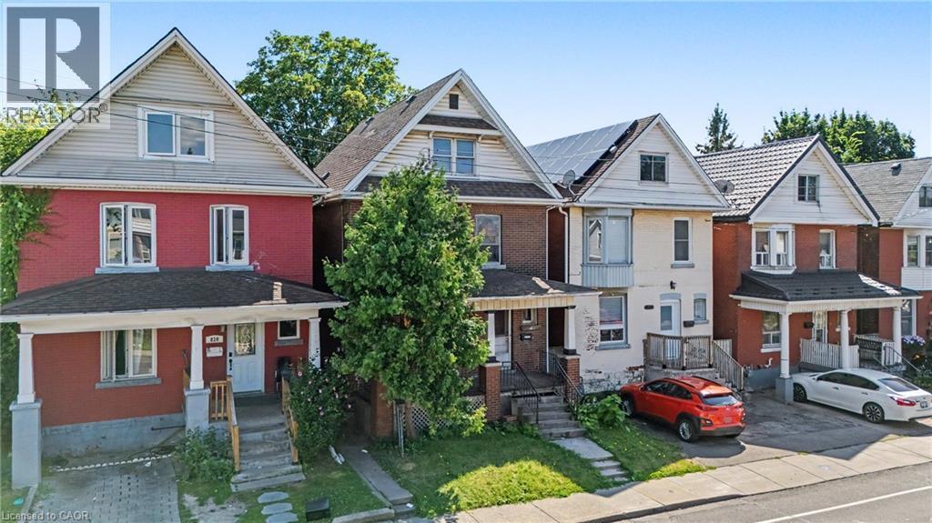 808 Cannon Street E, Hamilton, ON - Outdoor With Facade