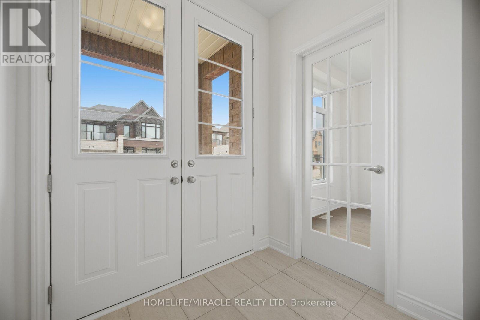 46 Stratford Drive, Caledon, ON - Indoor Photo Showing Other Room
