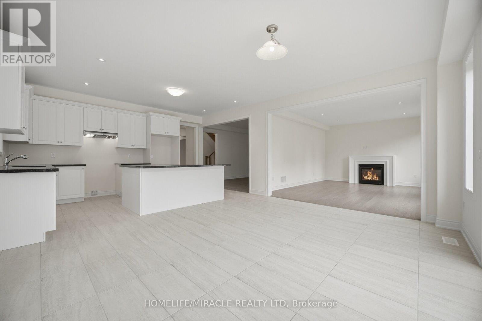 46 Stratford Drive, Caledon, ON - Indoor Photo Showing Kitchen