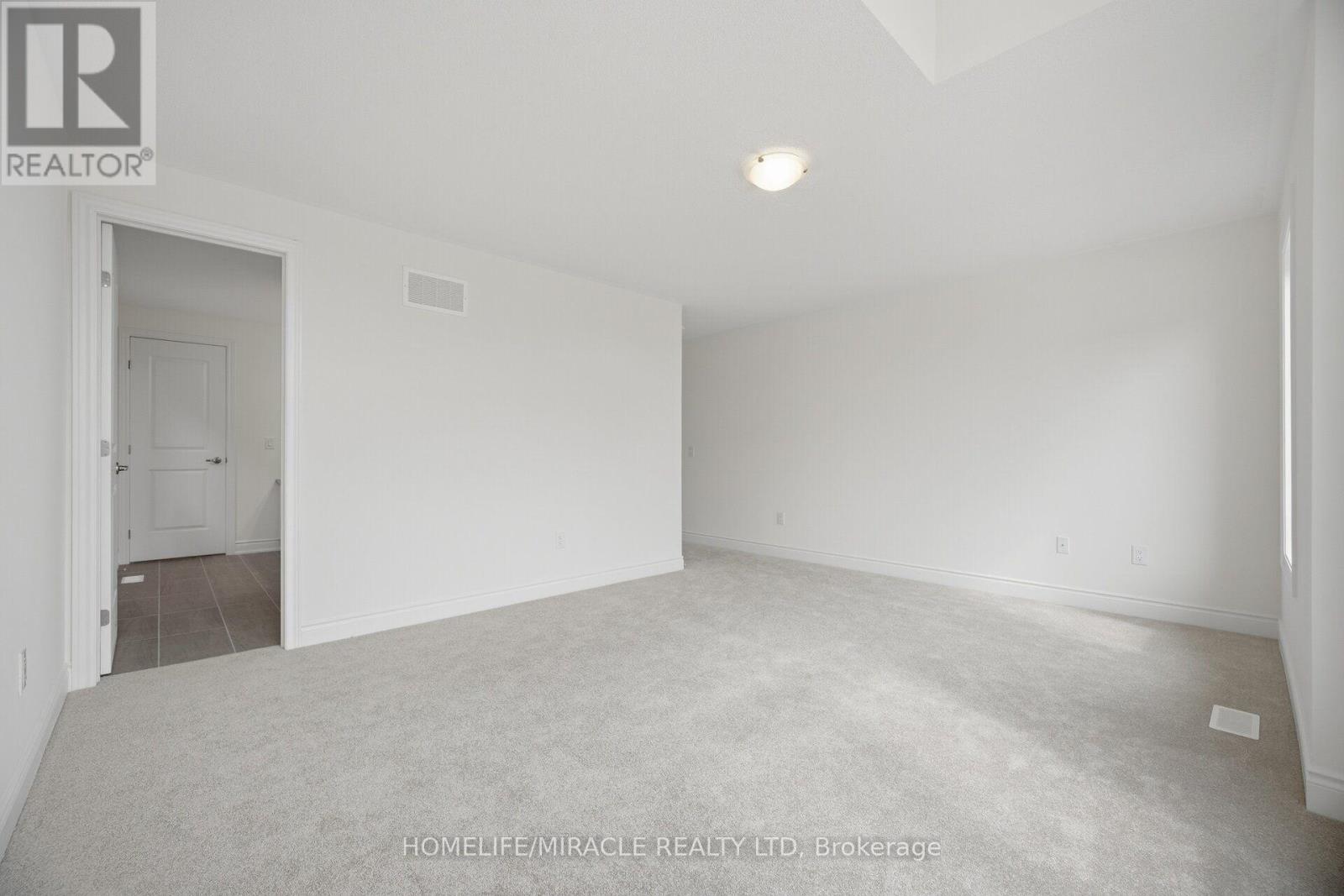 46 Stratford Drive, Caledon, ON - Indoor Photo Showing Other Room