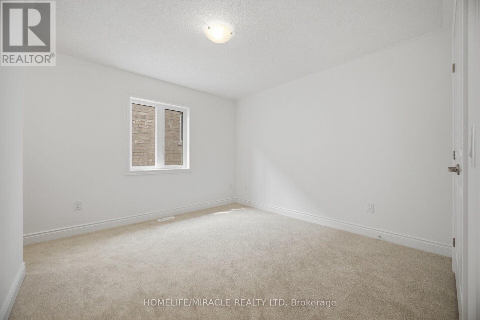 46 Stratford Drive, Caledon, ON - Indoor Photo Showing Other Room