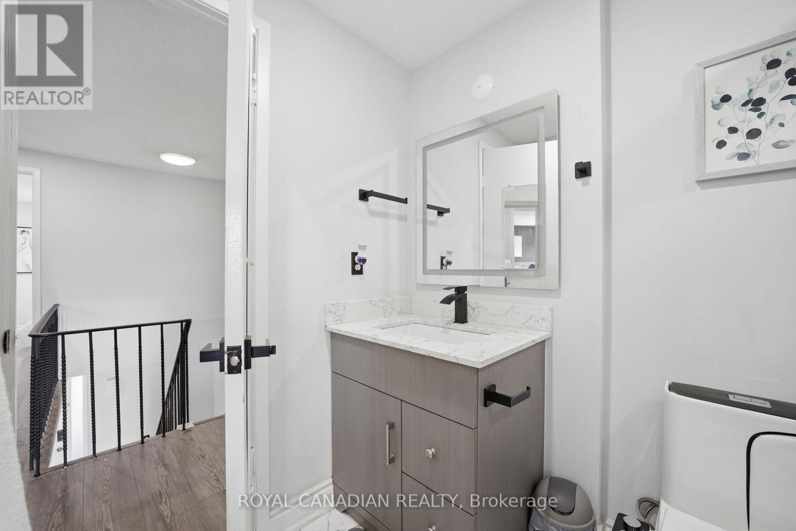 3 Gilmore Drive, Brampton, ON - Indoor Photo Showing Bathroom