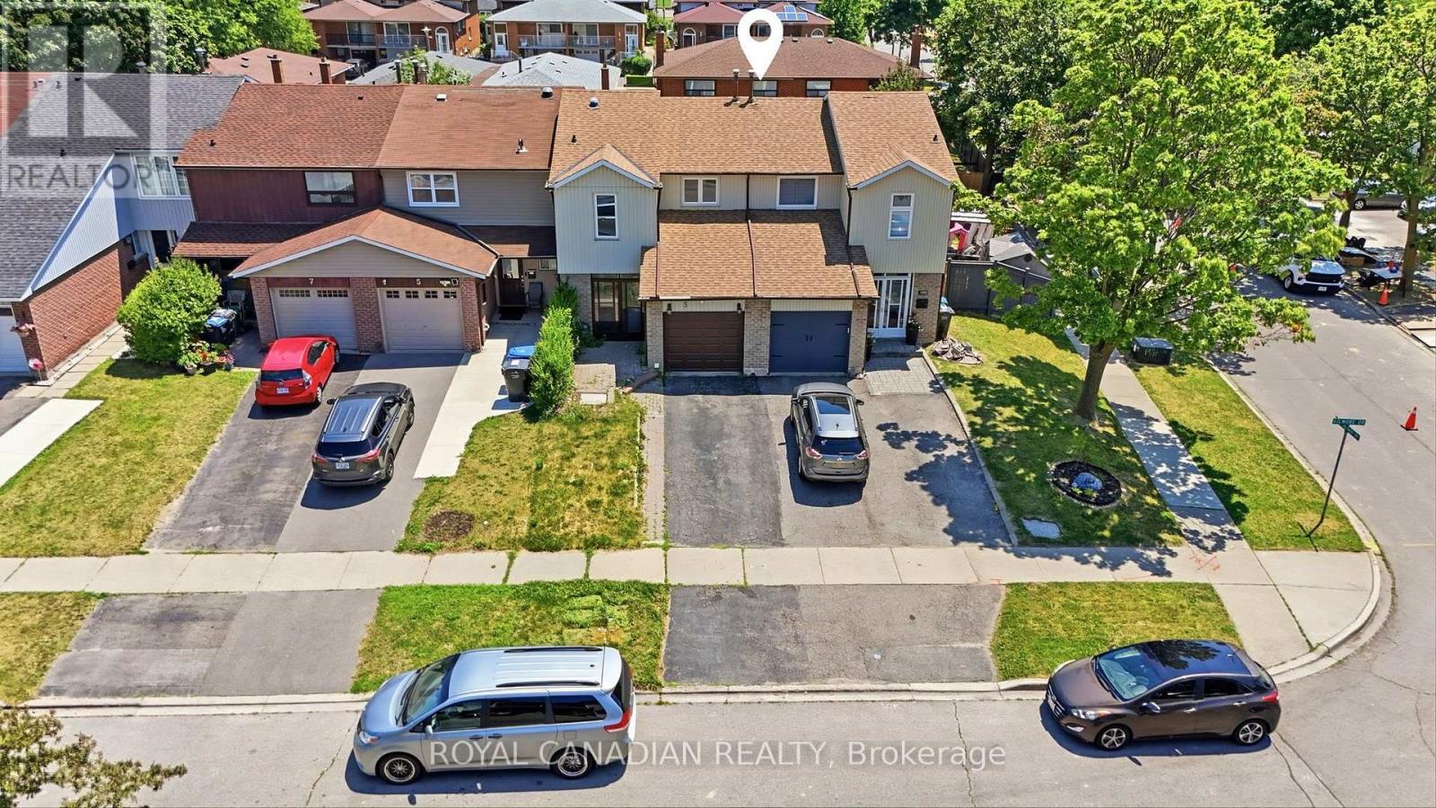 3 Gilmore Drive, Brampton, ON - Outdoor