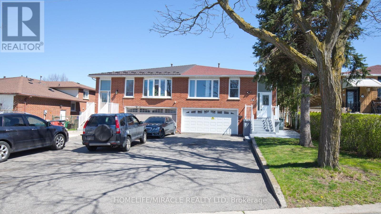 38 Medici Place, Brampton, ON - Outdoor