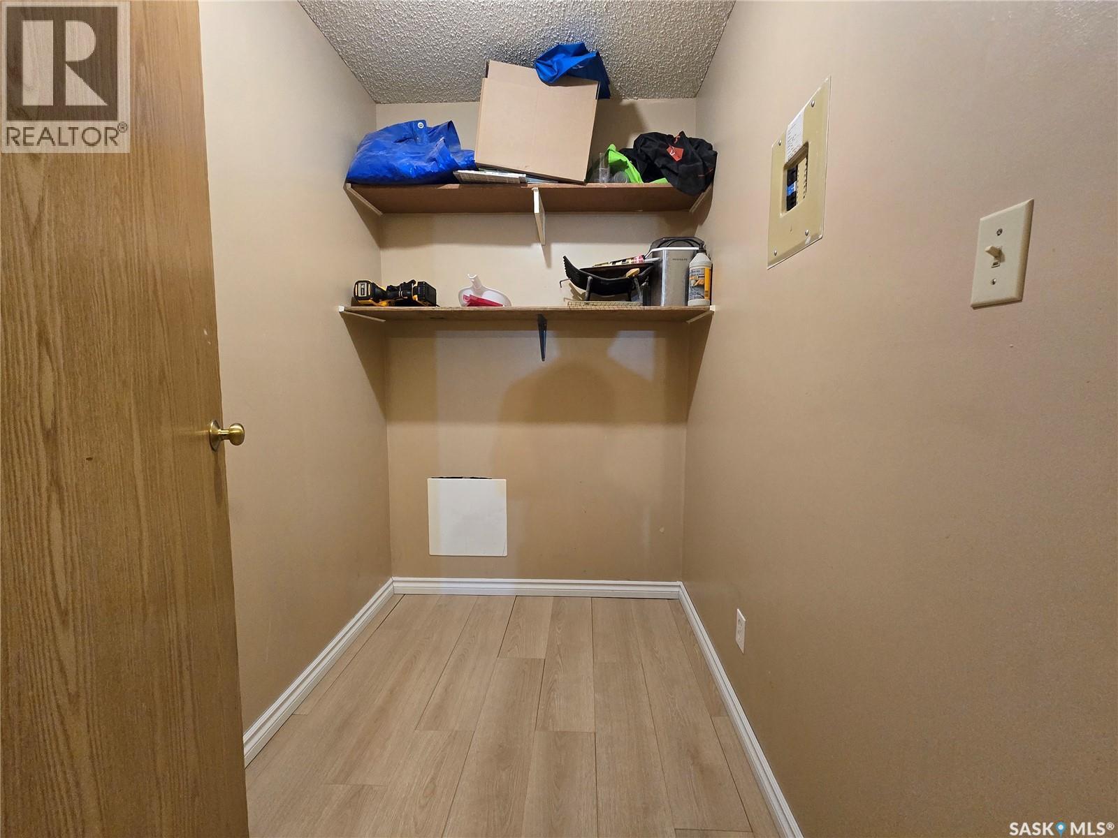 1320 425 115Th Street E, Saskatoon, SK - Indoor With Storage