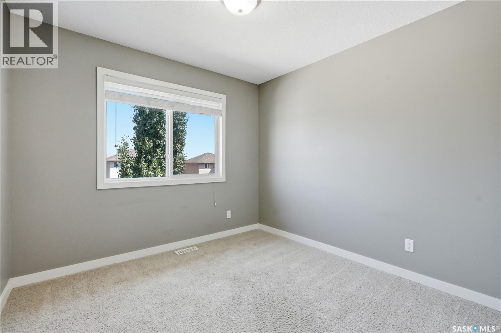 924 Stonebridge Common, Saskatoon, SK - Indoor Photo Showing Other Room
