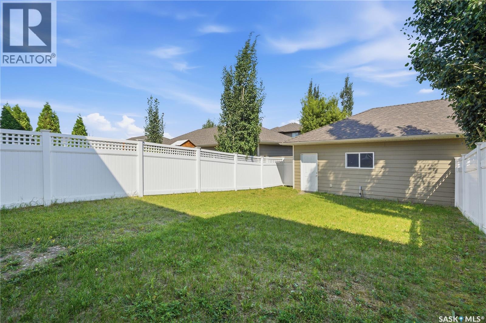 924 Stonebridge Common, Saskatoon, SK - Outdoor