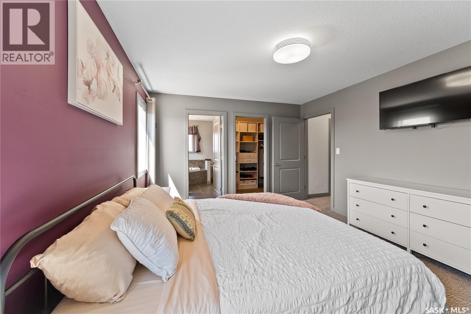 218 Brookview Drive, Regina, SK