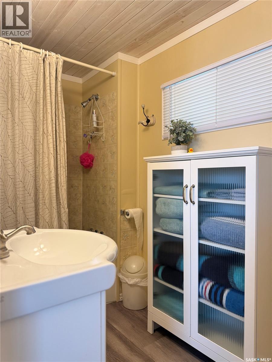 67 Seashell Road, Crooked Lake, SK - Indoor Photo Showing Bathroom