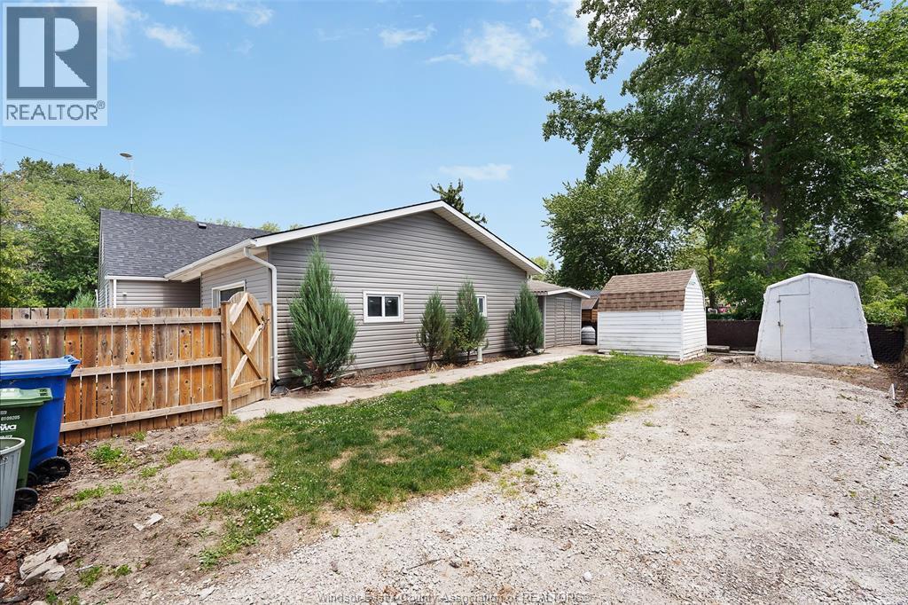 430 Broadway Street, Belle River, ON - Outdoor