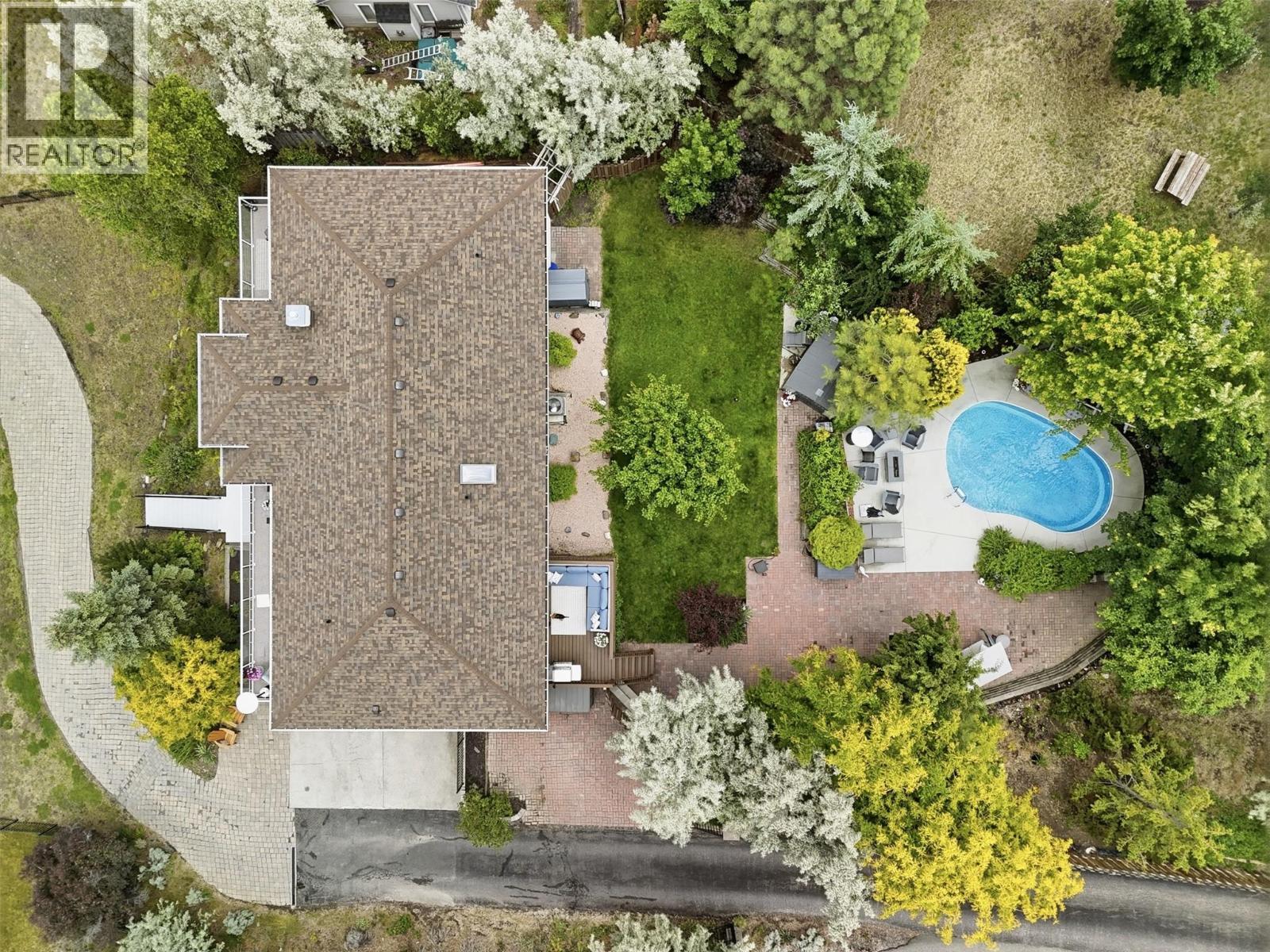 1648 Skeena Place, Kamloops, BC - Outdoor With In Ground Pool