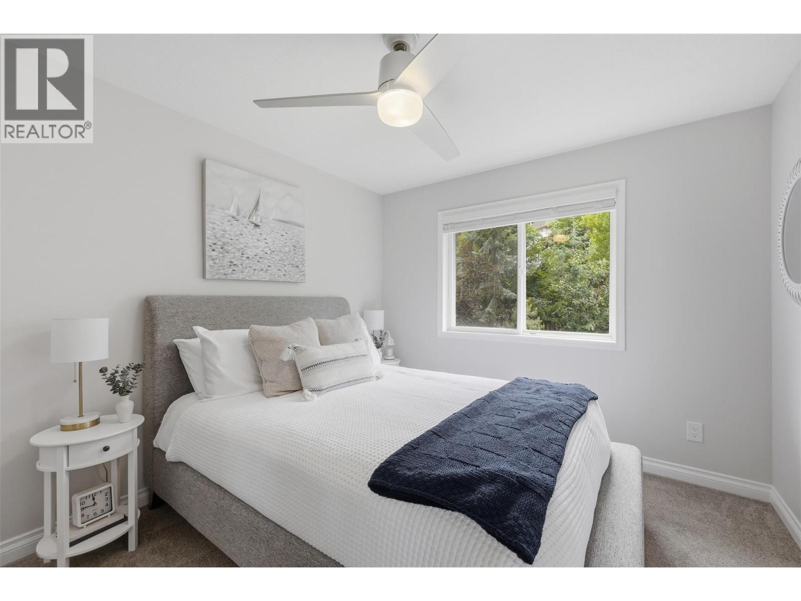 1648 Skeena Place, Kamloops, BC - Indoor Photo Showing Bedroom
