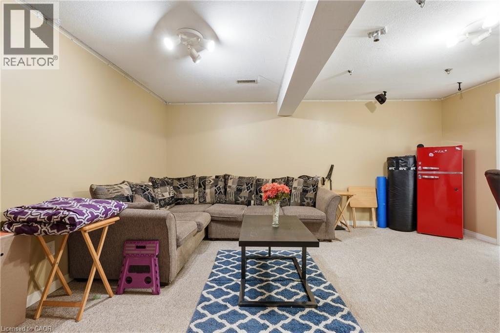 Image quality insufficient for description - 292 Mayview Court Unit# B, Waterloo, ON - Indoor