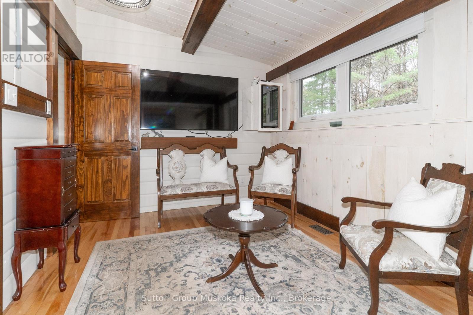 236 Hoodstown Road, Huntsville (Stisted), ON - Indoor