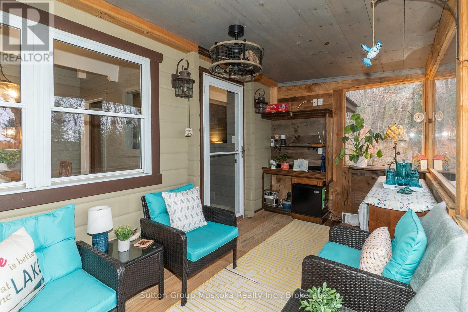 Muskoka Room off the living room - 236 Hoodstown Road, Huntsville (Stisted), ON - With Exterior