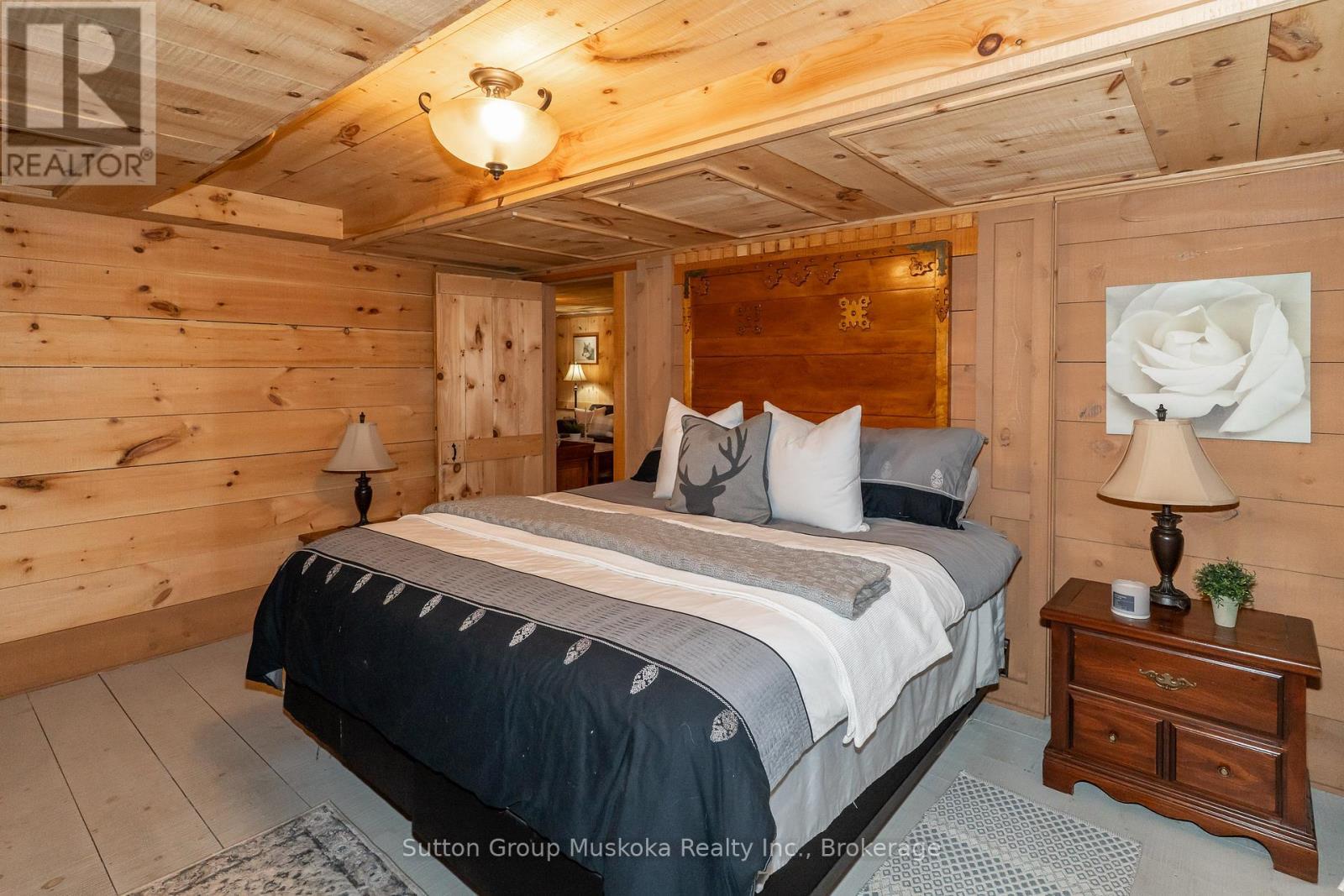 236 Hoodstown Road, Huntsville (Stisted), ON - Indoor Photo Showing Bedroom