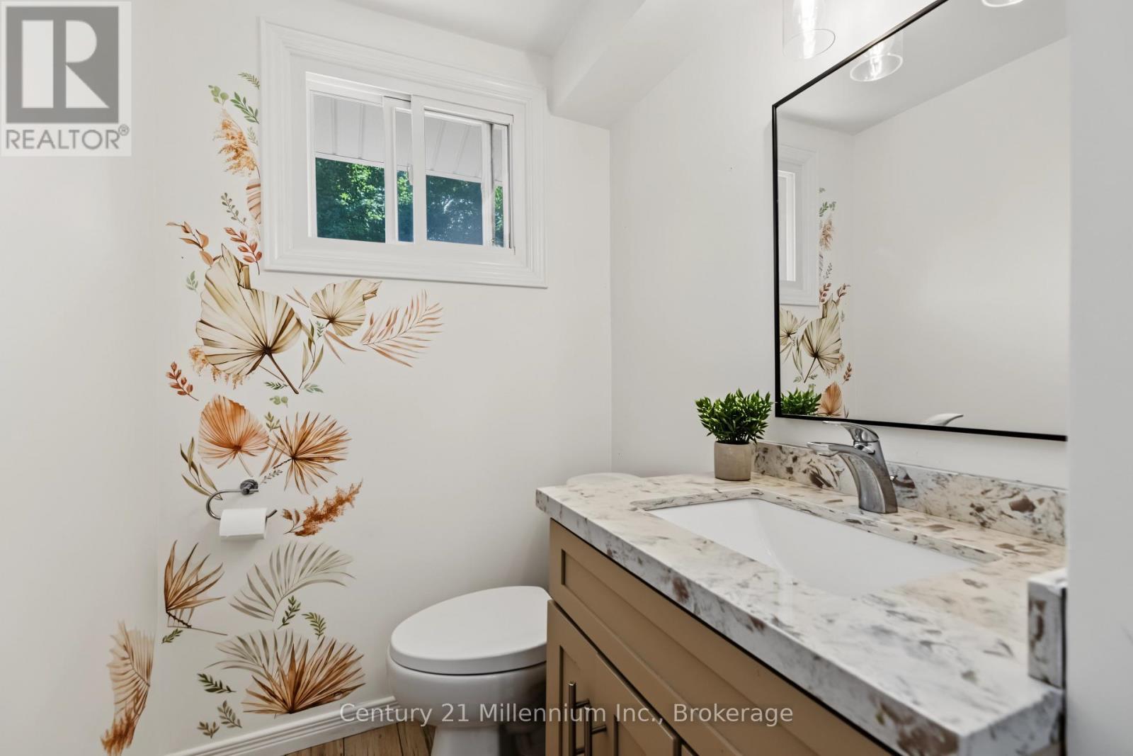 38 Grayview Drive, Grey Highlands, ON - Indoor Photo Showing Bathroom