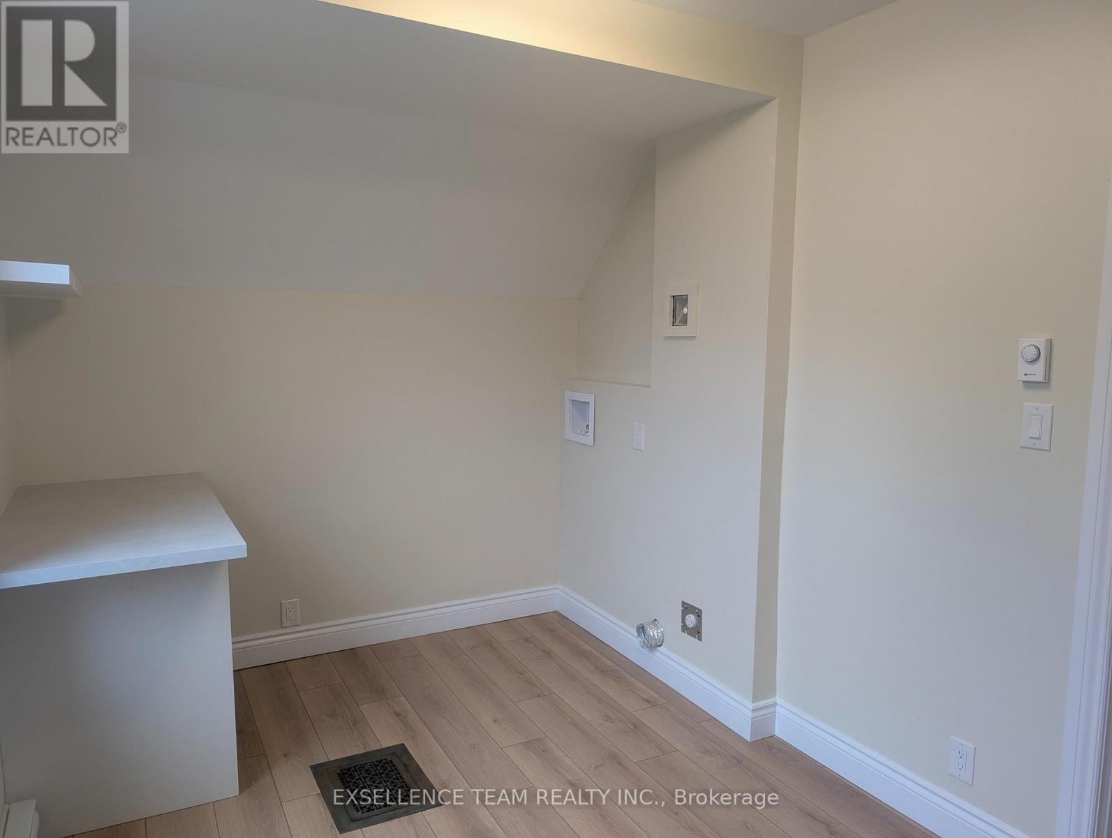 241 Sydney Street, Cornwall, ON - Indoor Photo Showing Other Room