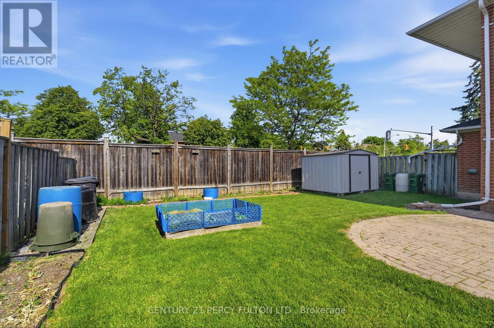 208 Conley Street, Vaughan, ON - Outdoor With Backyard