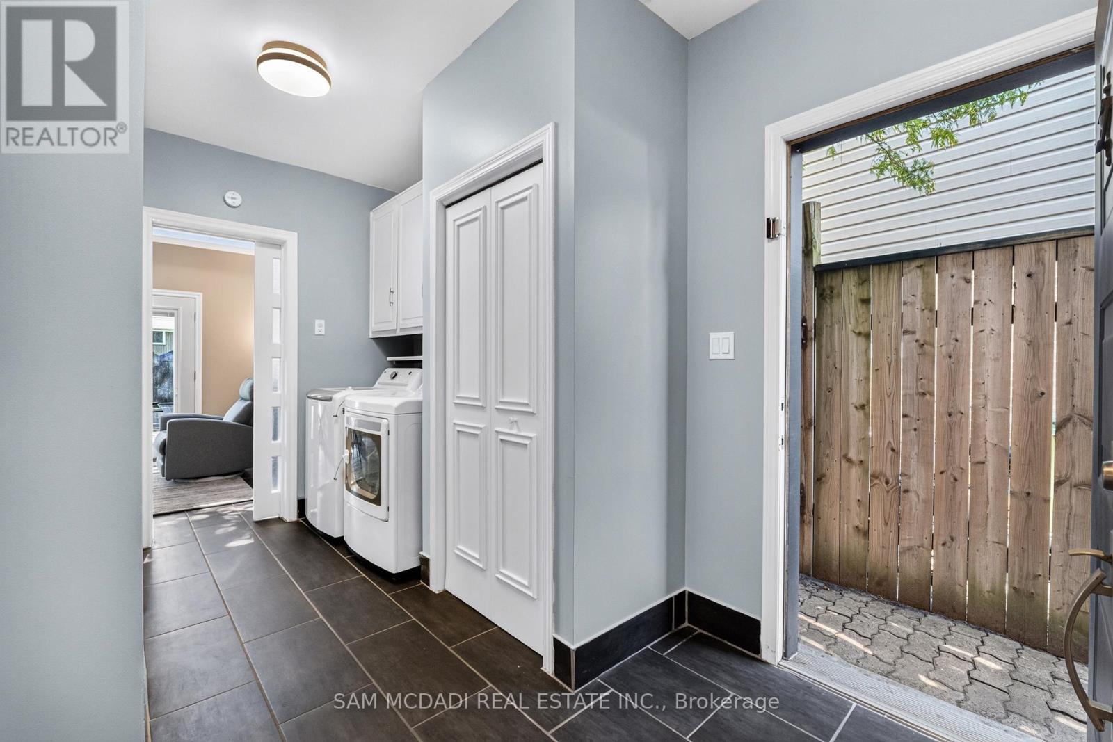 188 Birkdale Road, Toronto, ON - Indoor Photo Showing Laundry Room