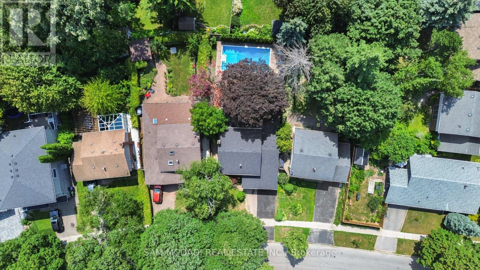 188 Birkdale Road, Toronto, ON - Outdoor With In Ground Pool