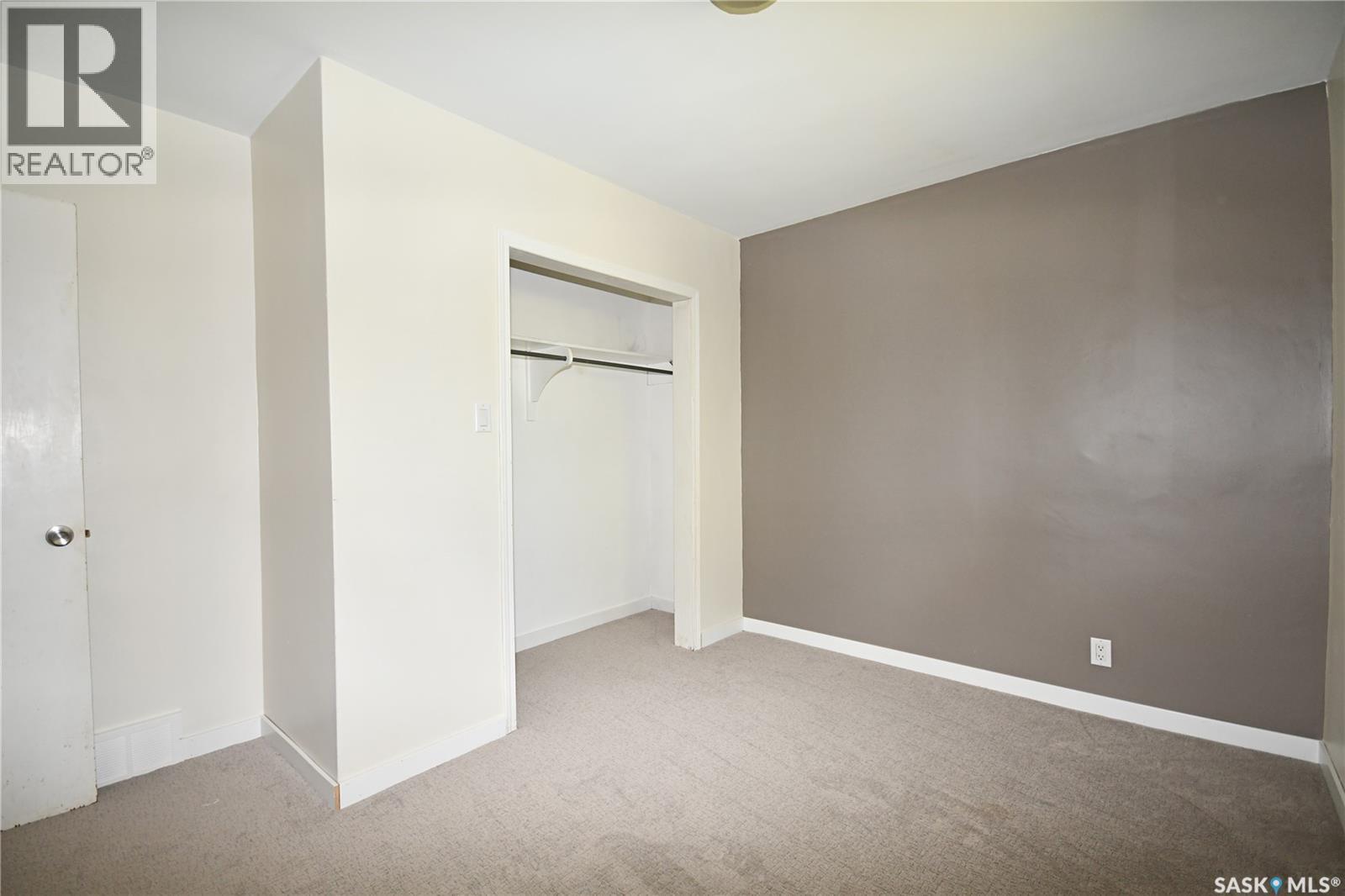 16 29Th Street E, Prince Albert, SK - Indoor Photo Showing Other Room