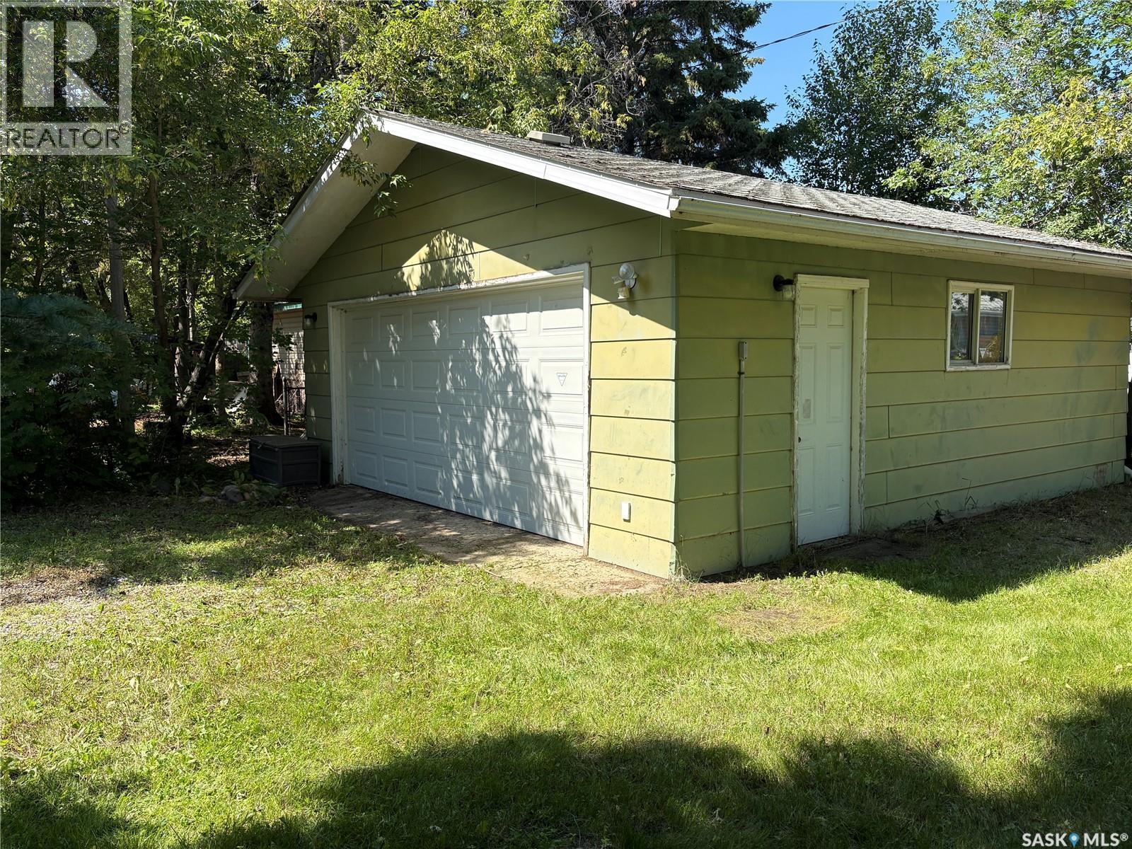 16 29Th Street E, Prince Albert, SK - Outdoor