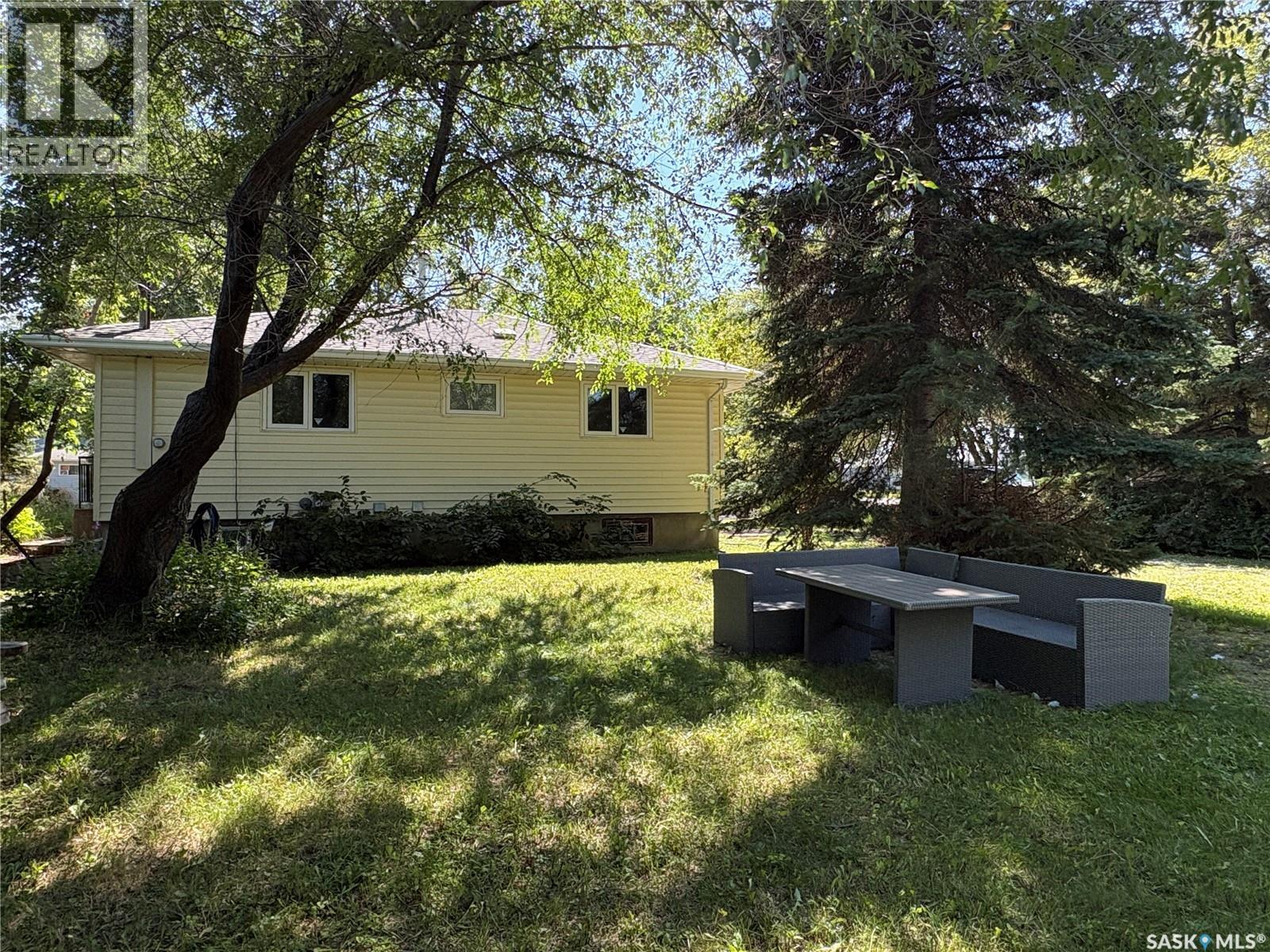 16 29Th Street E, Prince Albert, SK - Outdoor