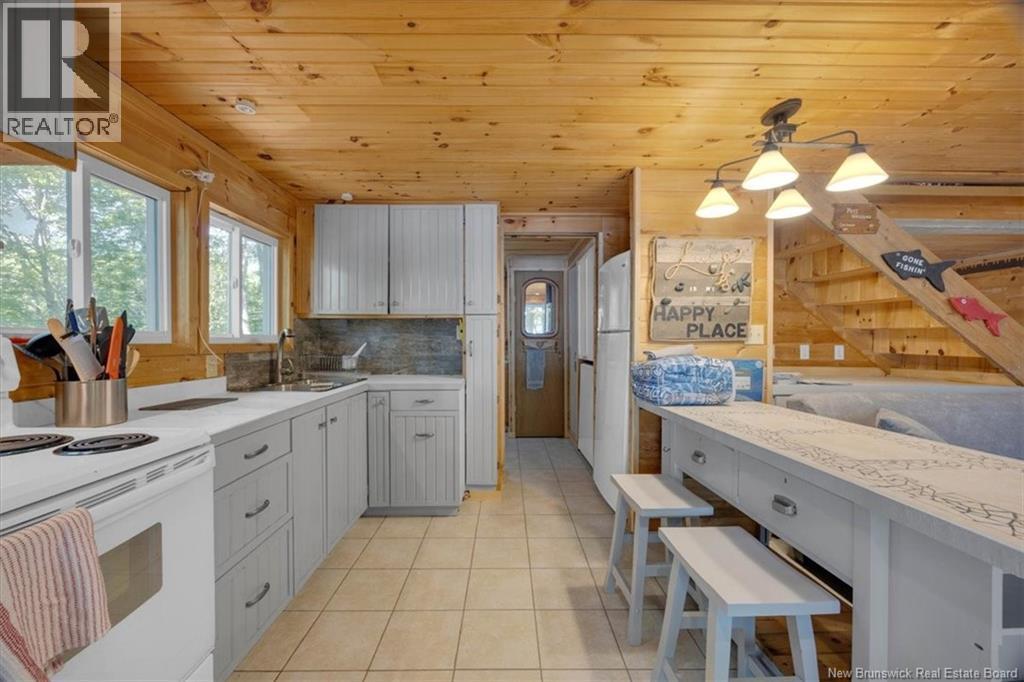 384 Elm Hill Road, Hampstead, NB - Indoor Photo Showing Kitchen