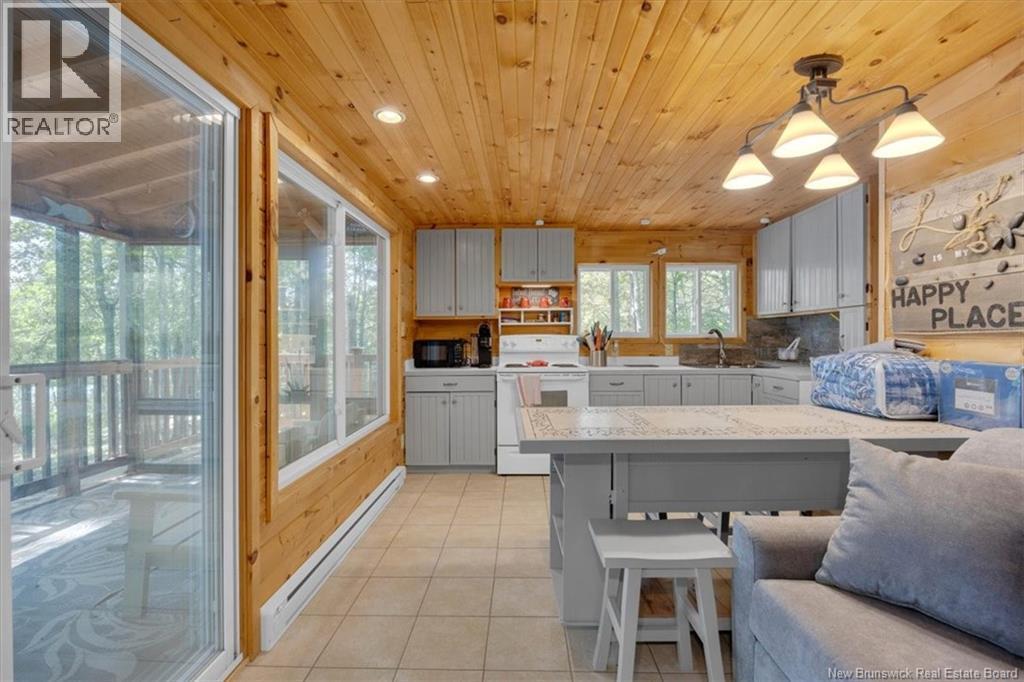 384 Elm Hill Road, Hampstead, NB - Indoor Photo Showing Other Room