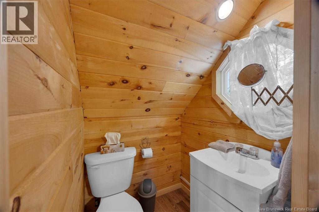 384 Elm Hill Road, Hampstead, NB - Indoor Photo Showing Bathroom