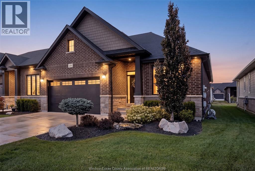 450 Brunmar Crescent, Lakeshore, ON - Outdoor With Facade