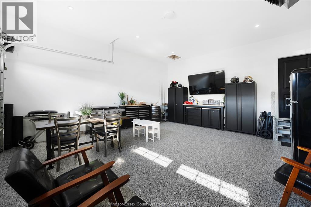 450 Brunmar Crescent, Lakeshore, ON - Indoor