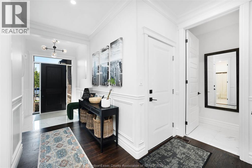 450 Brunmar Crescent, Lakeshore, ON - Indoor Photo Showing Other Room
