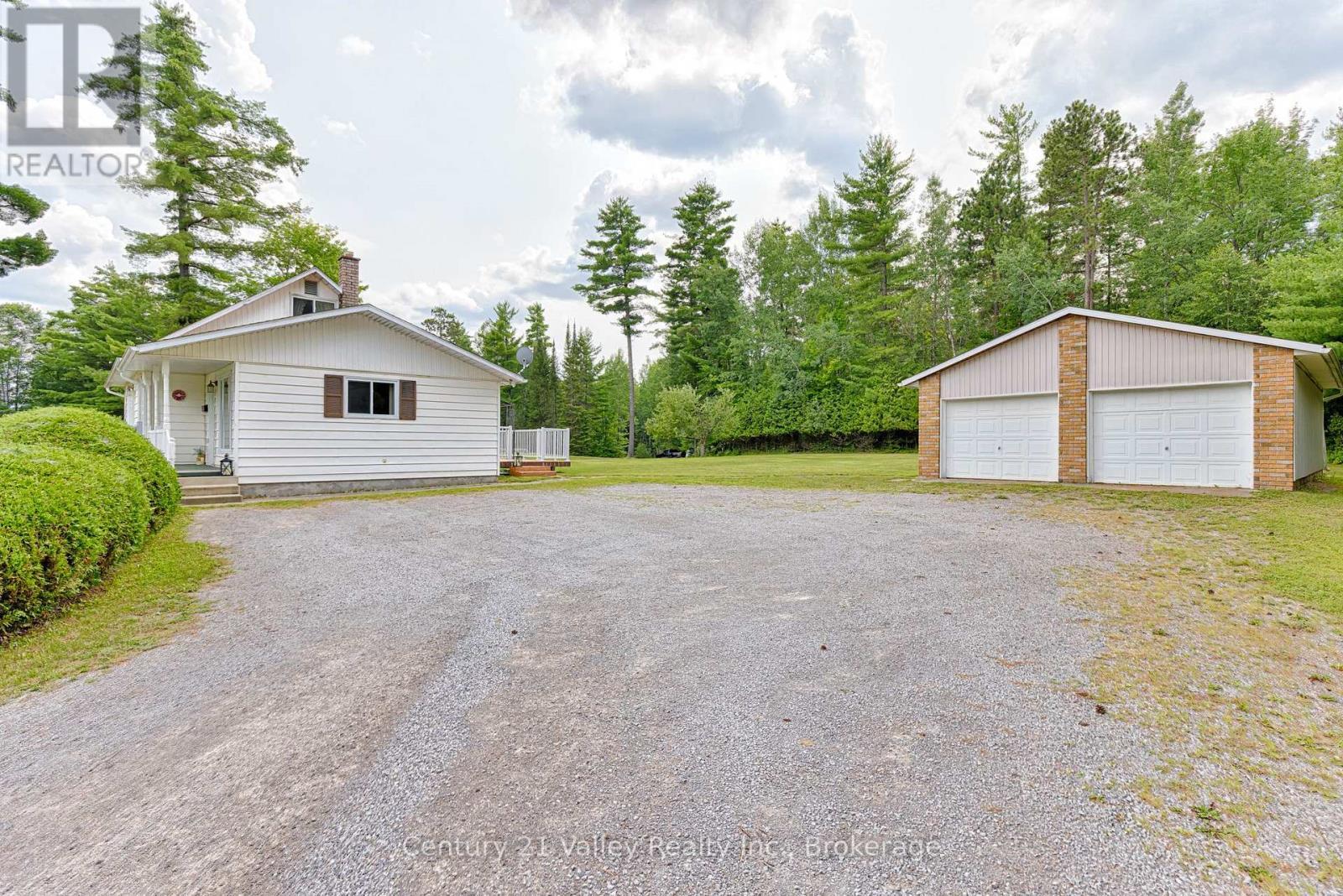 33949 41 Highway, Bonnechere Valley, ON - Outdoor