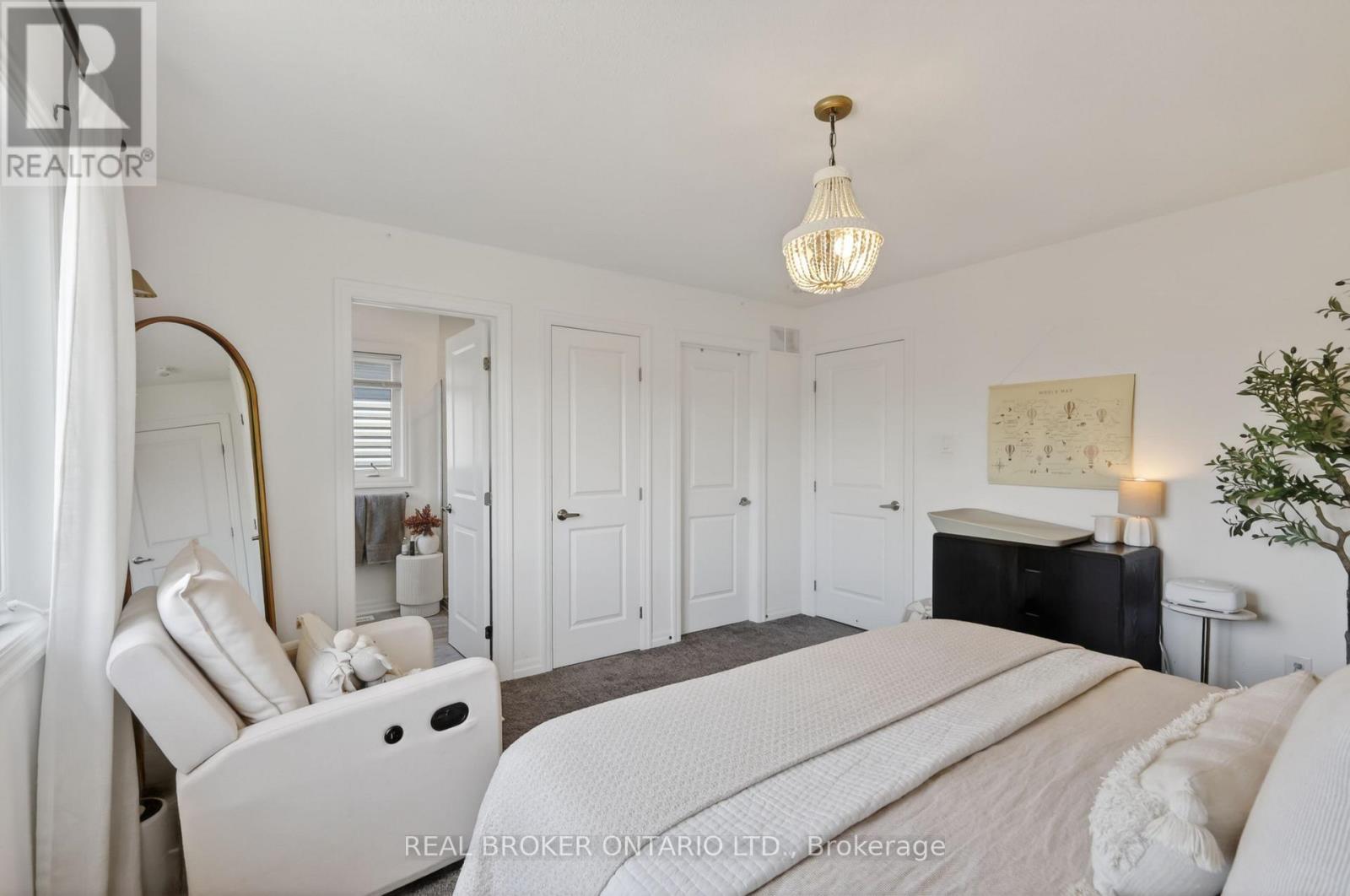 91 Chevron Place, Ottawa, ON - Indoor Photo Showing Bedroom